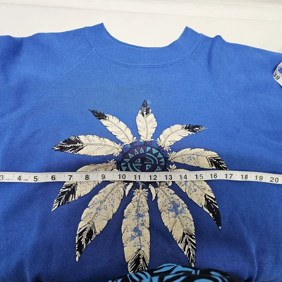 Vintage 80s Hanes Activewear size Large blue sweatshirt w/ Arizona Native print - Picture 6 of 6
